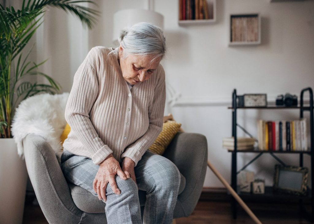 Knieschmerzen im Alltag Physiotherapie